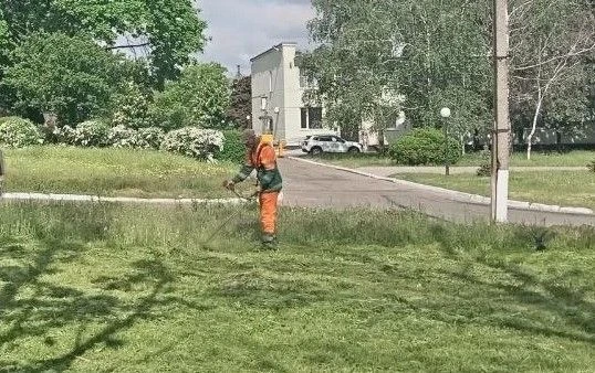 Коммунальными службами проведены работы на территории города Коммунальными службами проведены работы на территории города