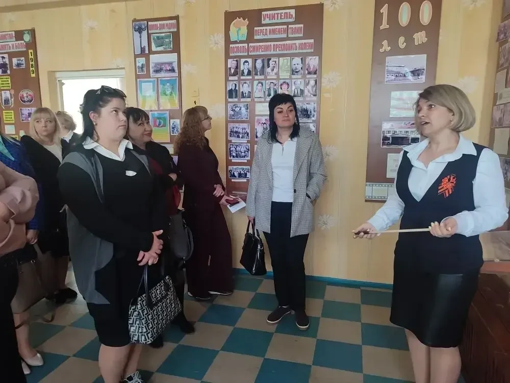 На базе ГБОУ ЛНР «Городищенская СШ № 23» состоялся знаковый муниципальный семинар-практикум учителей музыки На базе ГБОУ ЛНР «Городищенская СШ № 23» состоялся знаковый муниципальный семинар-практикум учителей музыки