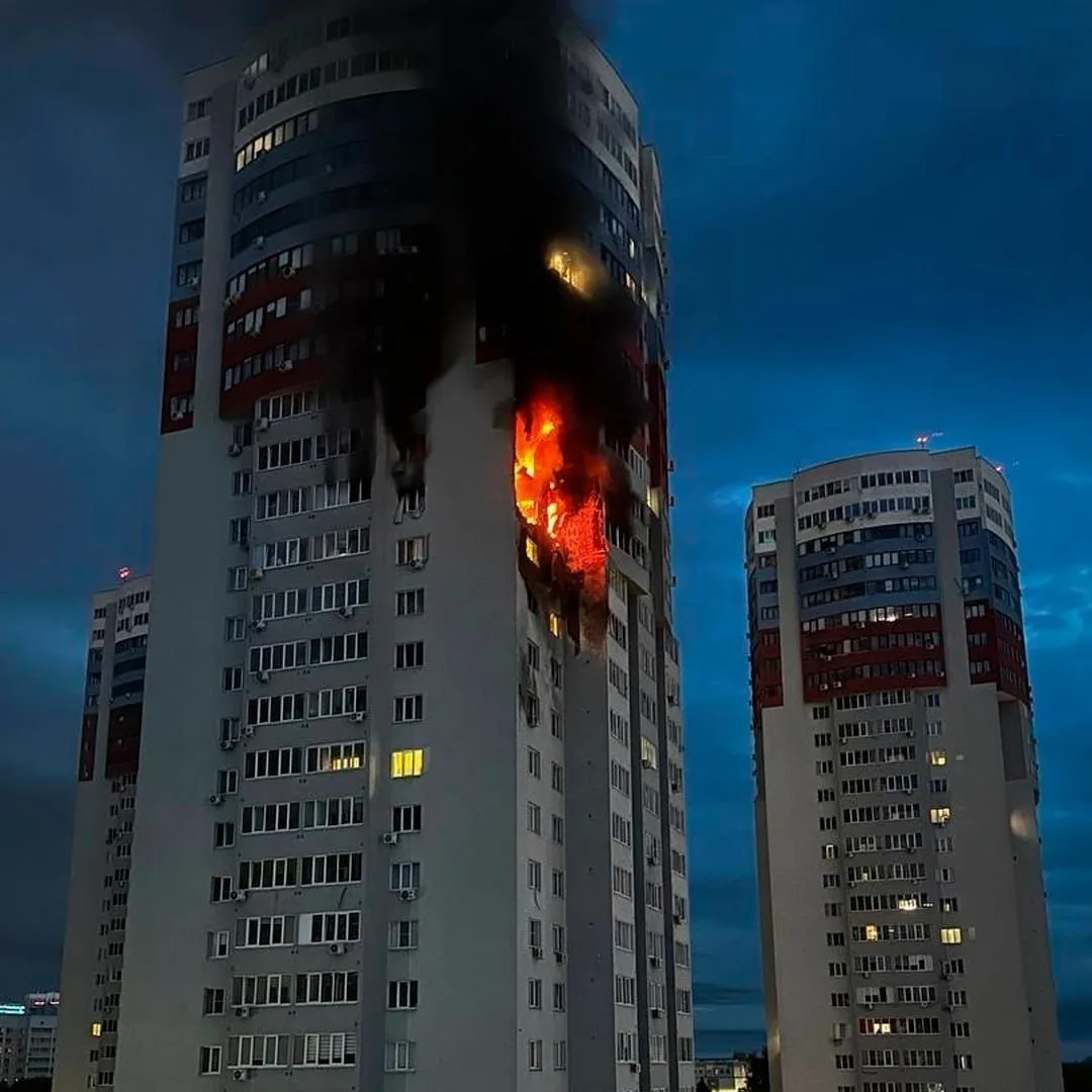 Число погибших во время ночной атаки ВСУ на Рязань увеличилось до четырех, среди жертв есть ребенок, сообщил губернатор Рязанской области