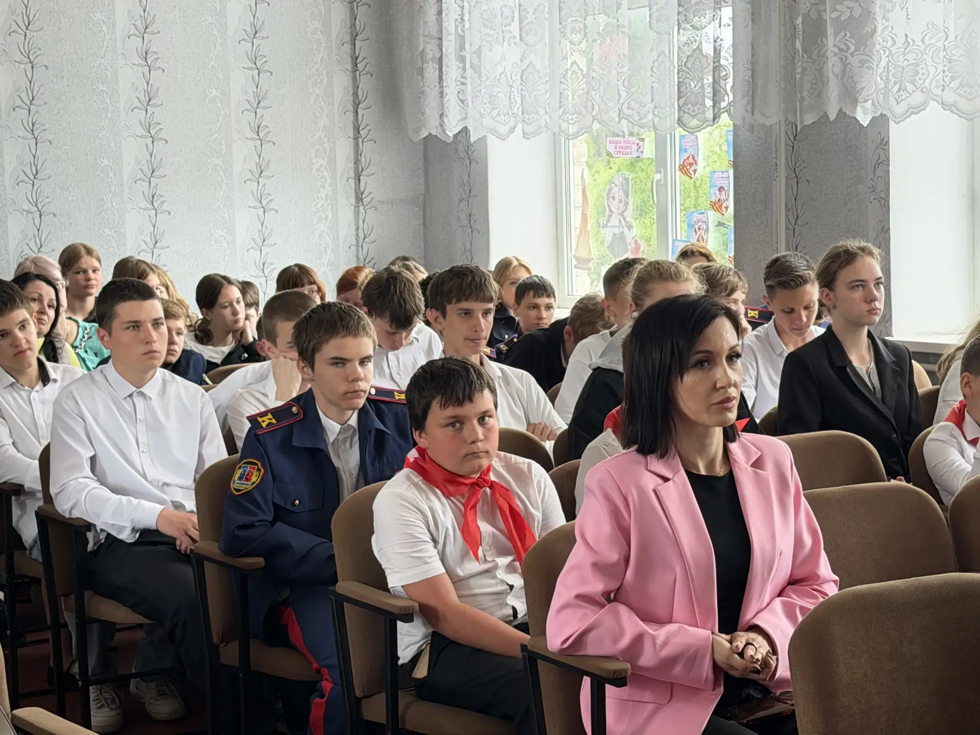 Герои живут среди нас: классу в Станице Луганской присвоено имя воина-защитника Герои живут среди нас: классу в Станице Луганской присвоено имя воина-защитника