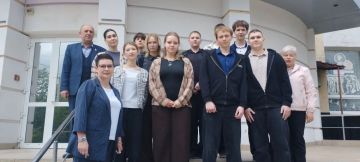 В Красном Луче Республиканский центр занятости населения организовал экскурсию для школьников в Отделение СФР