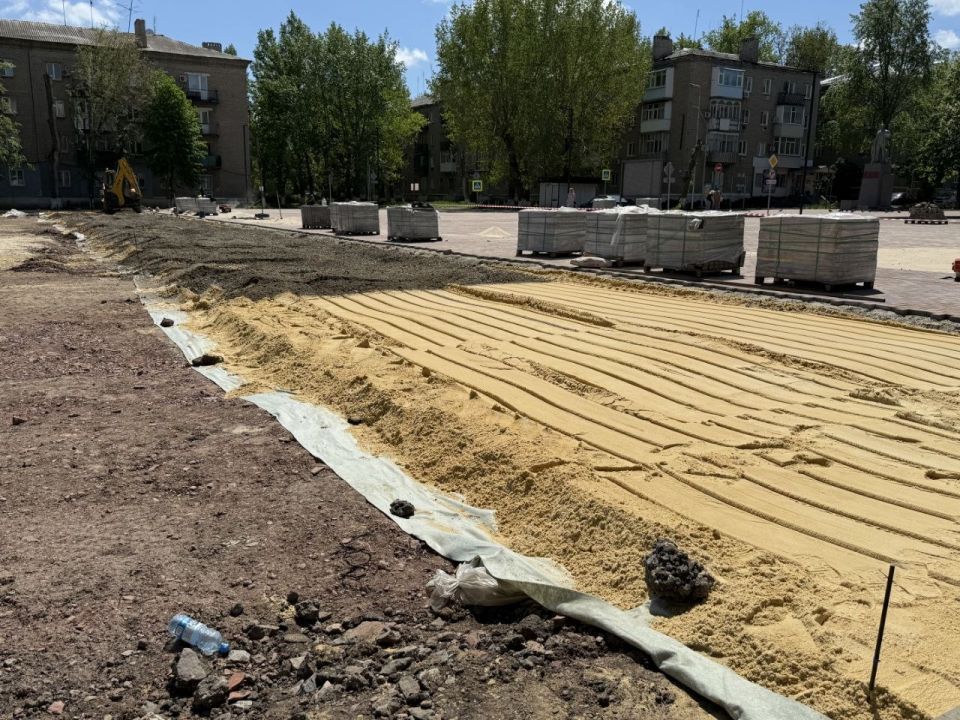 Строительная компания «Артстрой» преображает площадь напротив ДК «Юность» в Молодогвардейске Строительная компания «Артстрой» преображает площадь напротив ДК «Юность» в Молодогвардейске