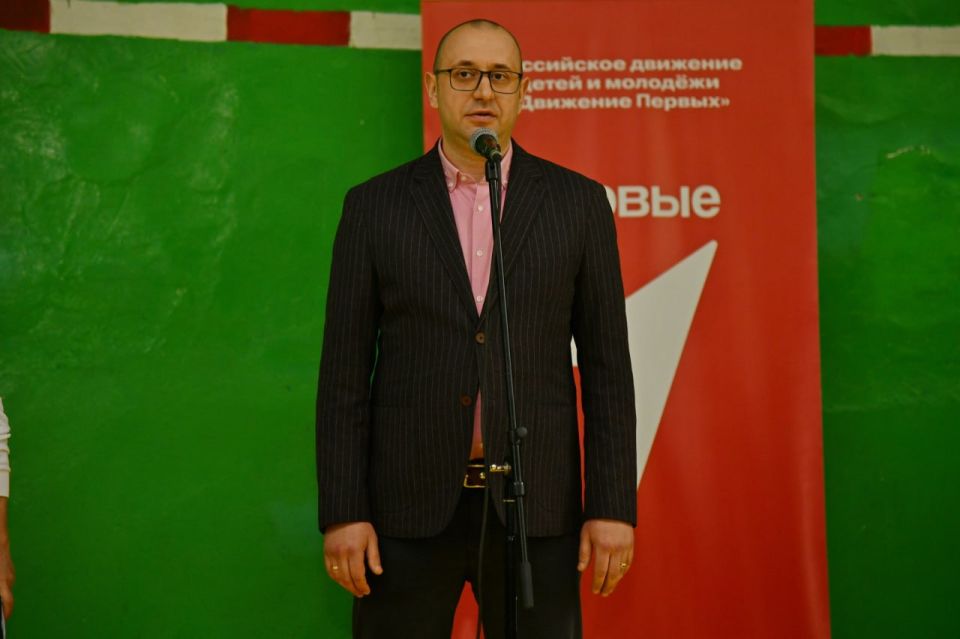 В Свердловске провели муниципальный этап Всероссийской игры «Семейная зарница» В Свердловске провели муниципальный этап Всероссийской игры «Семейная зарница»