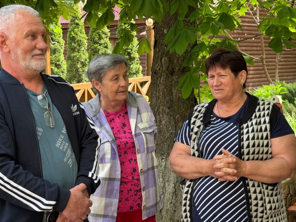 Совсем недавно познакомился с удивительными жительницами Славяносербского района Совсем недавно познакомился с удивительными жительницами Славяносербского района