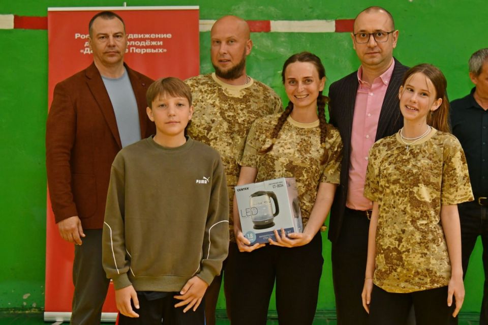 В Свердловске провели муниципальный этап Всероссийской игры «Семейная зарница» В Свердловске провели муниципальный этап Всероссийской игры «Семейная зарница»