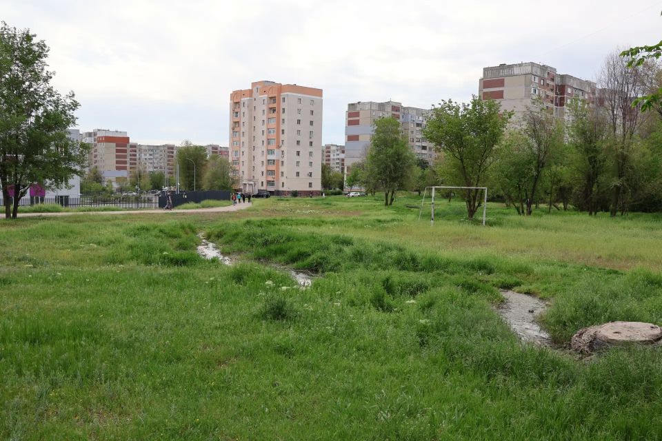 Единая Россия выполнила просьбу жителей квартала Степного в Луганске Единая Россия выполнила просьбу жителей квартала Степного в Луганске
