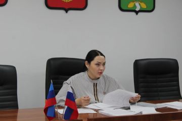 Сегодня провела еженедельное рабочее совещание с аппаратом администрации округа