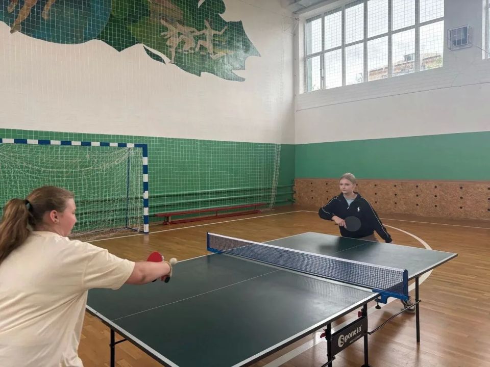 В зале Лутугинской спортивной школы прошло физкультурное мероприятие по настольному теннису В зале Лутугинской спортивной школы прошло физкультурное мероприятие по настольному теннису