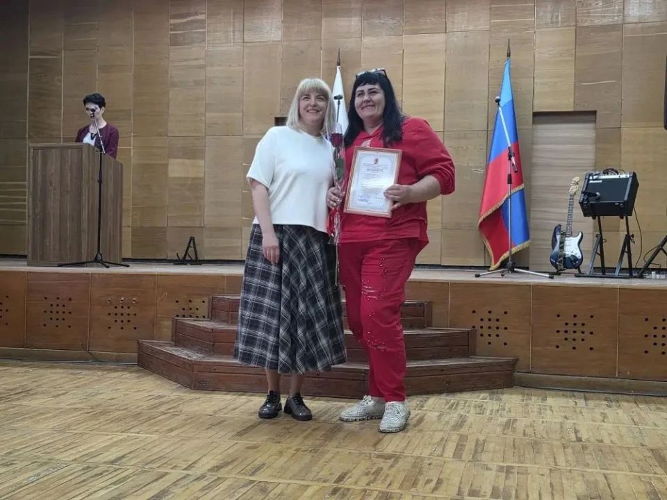 Медсестры ЛНР отмечены Благодарностями Министра здравоохранения Медсестры ЛНР отмечены Благодарностями Министра здравоохранения