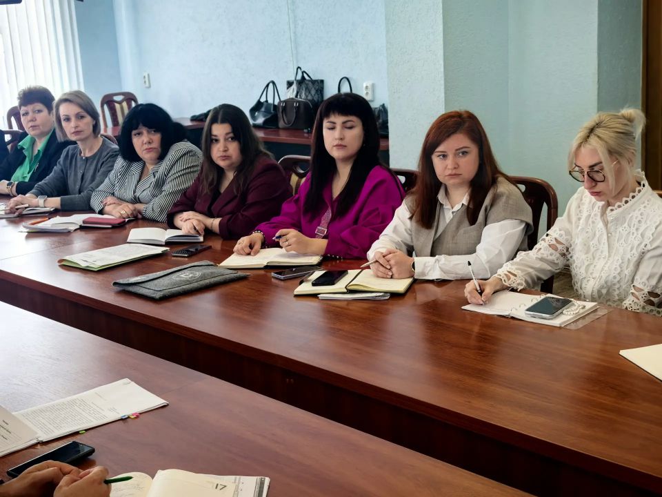 Сегодня провел расширенное аппаратное совещание в Администрации Краснодонского муниципального округа с участием руководителей структурных подразделений, отделов и управления по жизнеобеспечению Сегодня провел расширенное аппаратное совещание в Администрации Краснодонского муниципального округа с участием руководителей структурных подразделений, отделов и управления по жизнеобеспечению