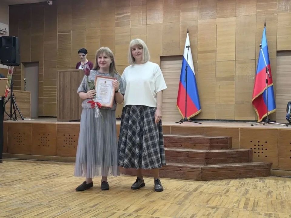 Медсестры ЛНР отмечены Благодарностями Министра здравоохранения Медсестры ЛНР отмечены Благодарностями Министра здравоохранения