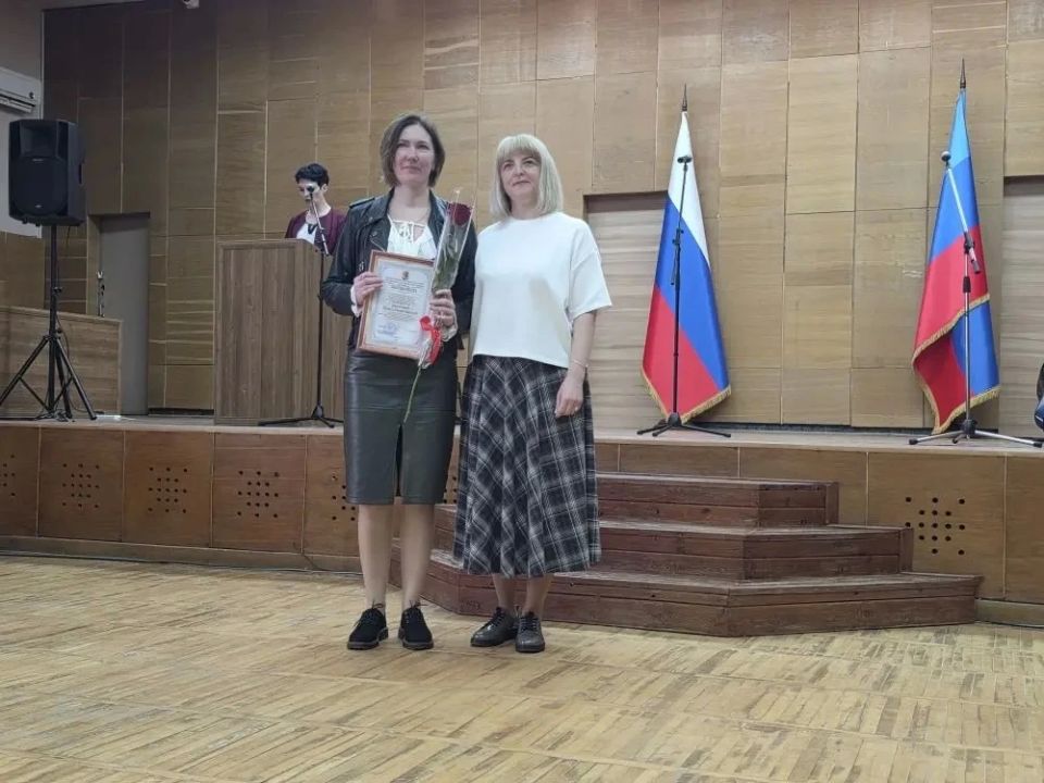 Медсестры ЛНР отмечены Благодарностями Министра здравоохранения Медсестры ЛНР отмечены Благодарностями Министра здравоохранения