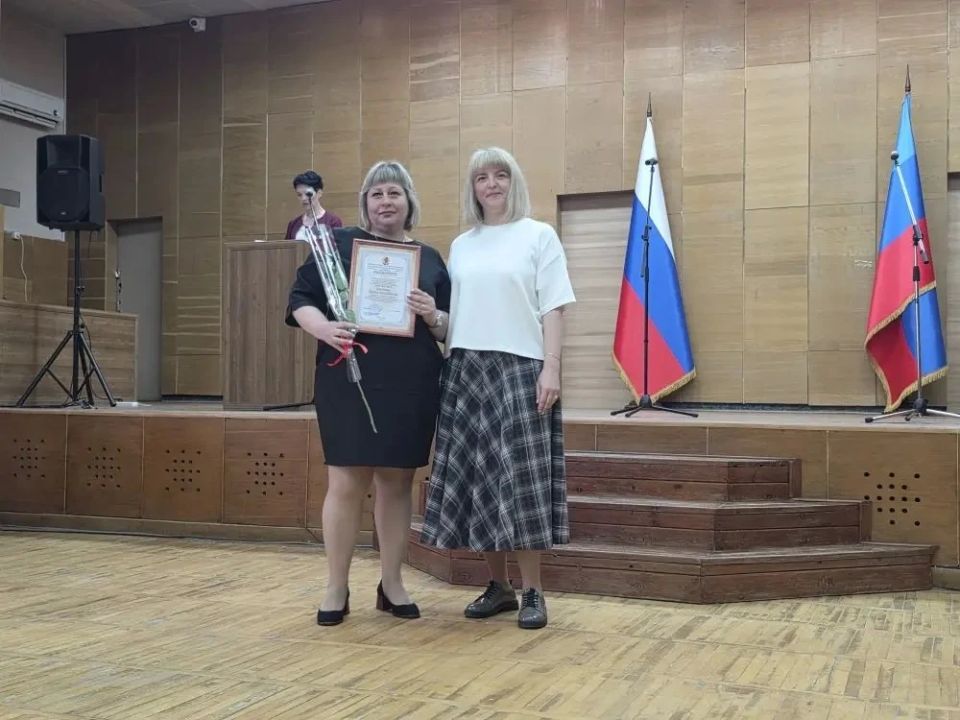 Медсестры ЛНР отмечены Благодарностями Министра здравоохранения Медсестры ЛНР отмечены Благодарностями Министра здравоохранения