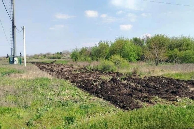 Устройство минерализованных полос на территории пгт Шахтерский Устройство минерализованных полос на территории пгт Шахтерский