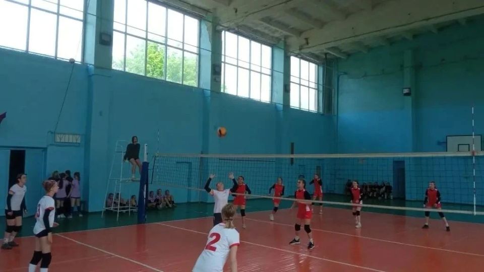 Команда Лутугинской спортивной школы стала чемпионом первенства ЛНР по волейболу Команда Лутугинской спортивной школы стала чемпионом первенства ЛНР по волейболу