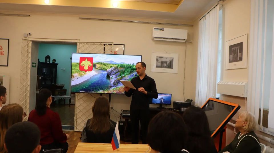 Сегодня в музее истории города Ровеньки прошел исторический час «Путешествие по Республике Коми» Сегодня в музее истории города Ровеньки прошел исторический час «Путешествие по Республике Коми»