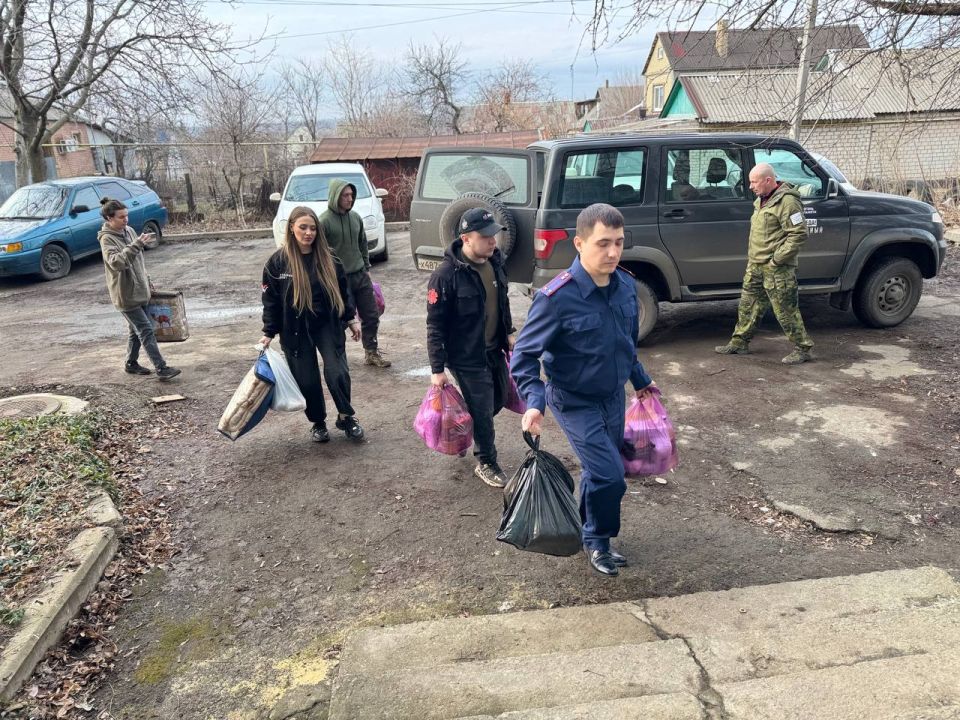 Сын, который почти не умел водить, спас всю семью из-под обстрелов в Белогоровке Сын, который почти не умел водить, спас всю семью из-под обстрелов в Белогоровке