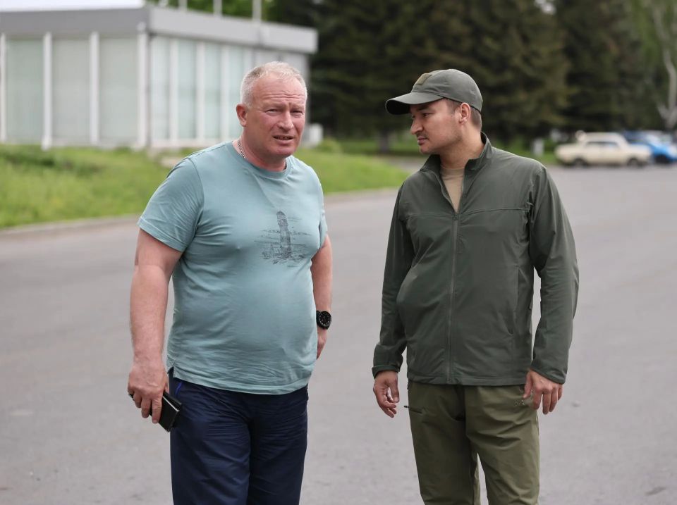 Делегация Чистопольского района доставила гуманитарную помощь жителям Лисичанска Делегация Чистопольского района доставила гуманитарную помощь жителям Лисичанска