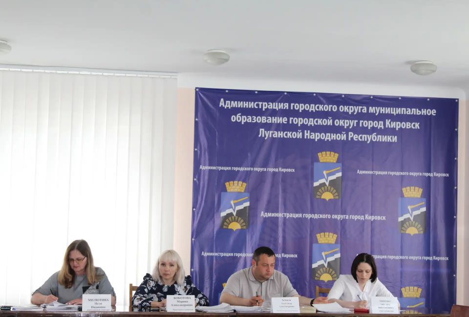 Безопасность и поддержка: итоги очередного заседания комиссии по делам несовершеннолетних