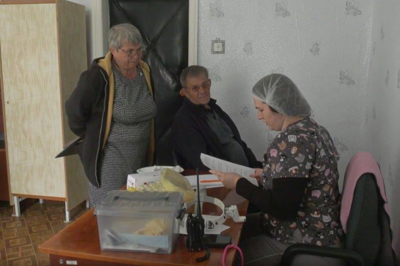Красноярские врачи провели выездной приём в отдалённом селе Новоборовицы Красноярские врачи провели выездной приём в отдалённом селе Новоборовицы