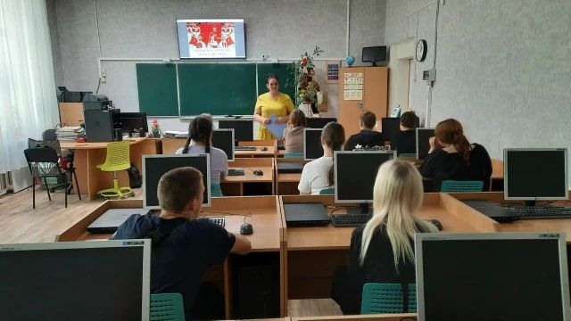 ПИОНЕРСКАЯ ПЕСНЯ НА ВСЕ ВРЕМЕНА ПИОНЕРСКАЯ ПЕСНЯ НА ВСЕ ВРЕМЕНА