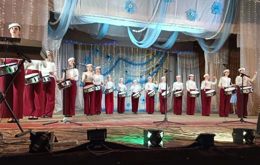 К 60-летию детской школы искусств в Петровском состоялось торжественное мероприятие К 60-летию детской школы искусств в Петровском состоялось торжественное мероприятие