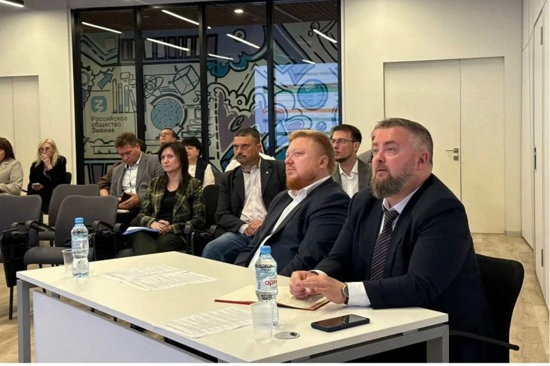В Луганске состоялась предзащита проектов участников образовательной программы «Угольные города России» В Луганске состоялась предзащита проектов участников образовательной программы «Угольные города России»