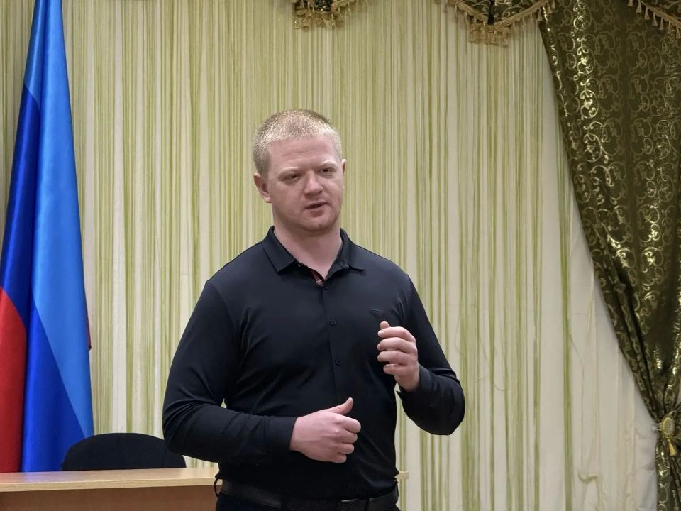 Комиссия по делам несовершеннолетних и защите их прав Меловского МО ЛНР провела семинар для директоров образовательных учреждений Меловского муниципального округа