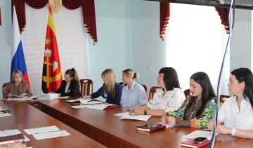 Состоялось заседание комиссии по делам несовершеннолетних
