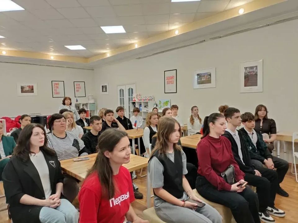 Андрей Рубанцов: «С ПАСПОРТОМ В РУКАХ — С РОССИЕЙ В СЕРДЦЕ» Андрей Рубанцов: «С ПАСПОРТОМ В РУКАХ — С РОССИЕЙ В СЕРДЦЕ»