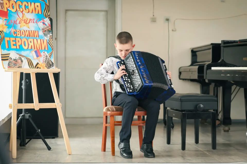 Встреча с участником СВО в детской школе искусств Встреча с участником СВО в детской школе искусств