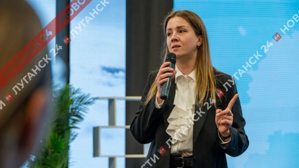 Сбережения в безопасности: сотрудники ГТРК ЛНР приняли участие во Всероссийской эстафете «Мои финансы» Сбережения в безопасности: сотрудники ГТРК ЛНР приняли участие во Всероссийской эстафете «Мои финансы»