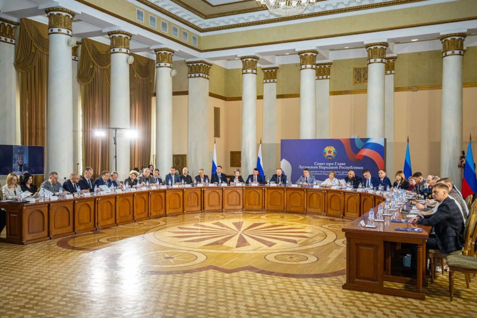 В республике создан Совет при Главе ЛНР по научно-технологическому развитию В республике создан Совет при Главе ЛНР по научно-технологическому развитию