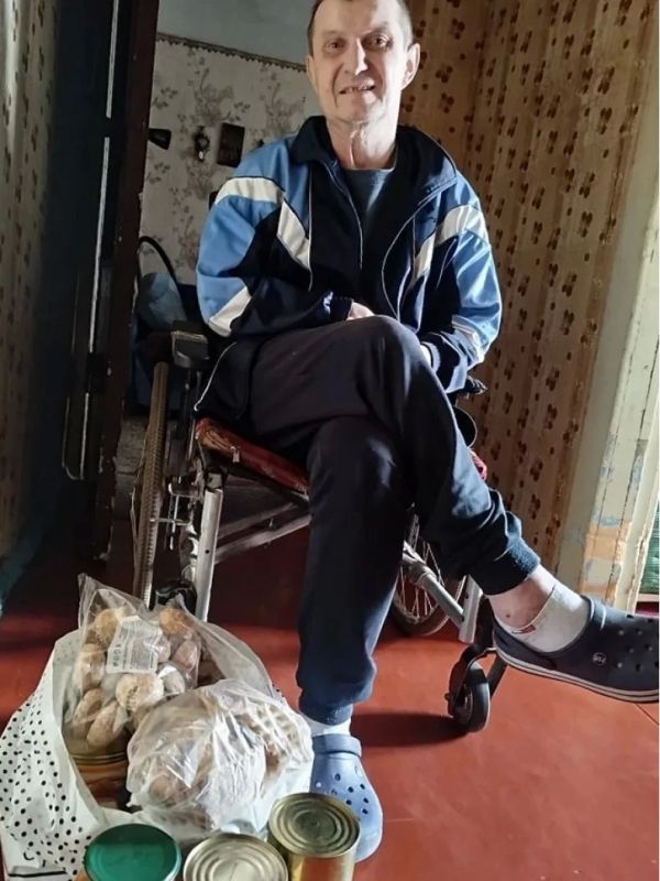 Нуждающиеся жители округа получили гумпомощь от региона-шефа — Красноярского края Нуждающиеся жители округа получили гумпомощь от региона-шефа — Красноярского края