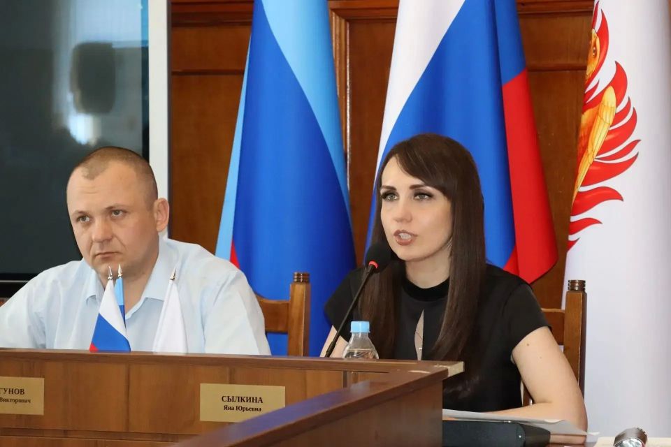 Депутаты утвердили отчет об исполнении бюджета муниципального образования городской округ город Северодонецк Луганской Народной Республики за 2025 год и внесли изменения в бюджет текущего года Депутаты утвердили отчет об исполнении бюджета муниципального образования городской округ город Северодонецк Луганской Народной Республики за 2025 год и внесли изменения в бюджет текущего года