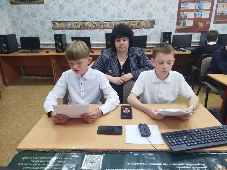 Патриотические встречи объединили перевальчан и оренбуржцев Патриотические встречи объединили перевальчан и оренбуржцев