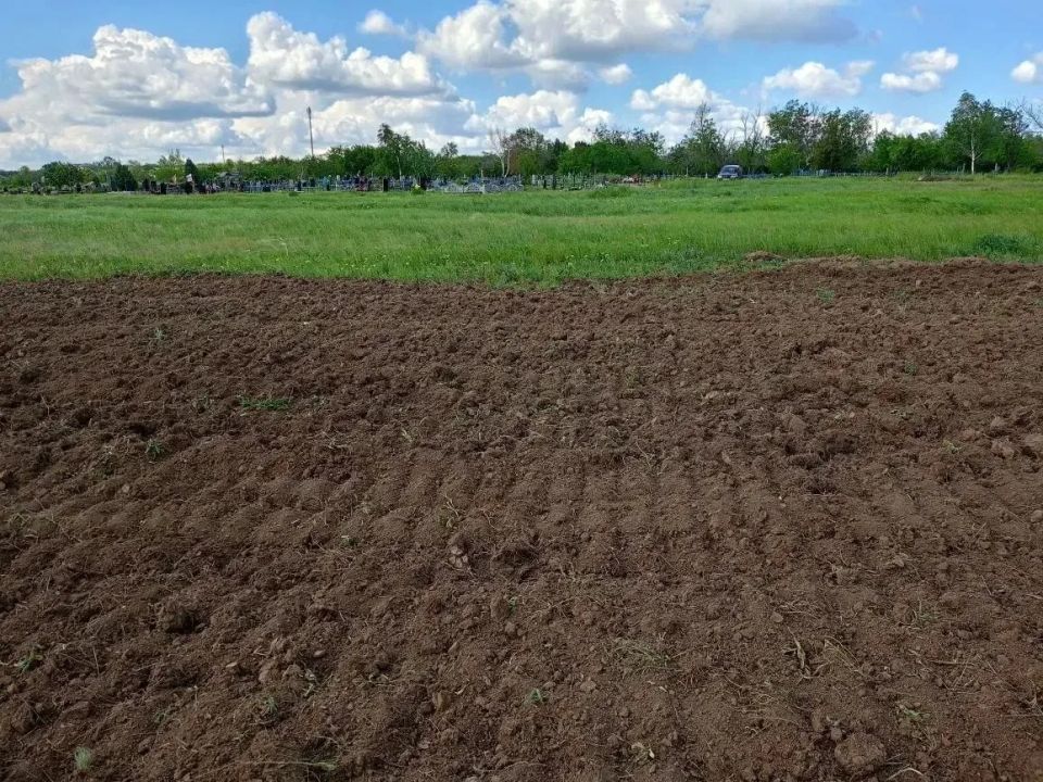 Продолжаем работы по противопожарной опашке — вопрос на личном контроле! Продолжаем работы по противопожарной опашке — вопрос на личном контроле!