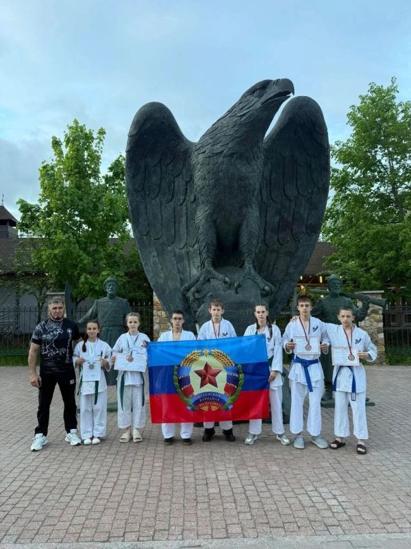 Воспитанник Лутугинской спортивной школы в составе сборной ЛНР принял участие в Чемпионате по каратэ в городе Орёл Воспитанник Лутугинской спортивной школы в составе сборной ЛНР принял участие в Чемпионате по каратэ в городе Орёл