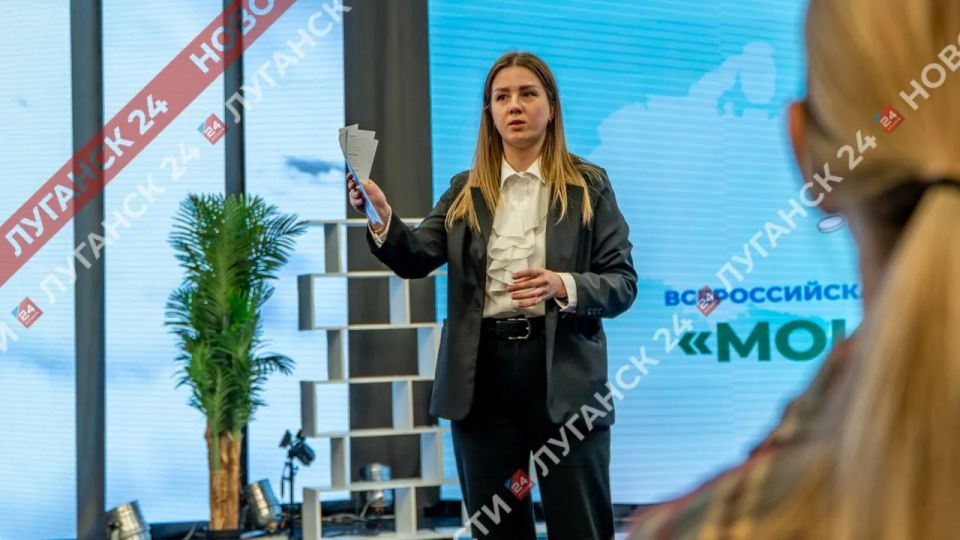 Сбережения в безопасности: сотрудники ГТРК ЛНР приняли участие во Всероссийской эстафете «Мои финансы» Сбережения в безопасности: сотрудники ГТРК ЛНР приняли участие во Всероссийской эстафете «Мои финансы»