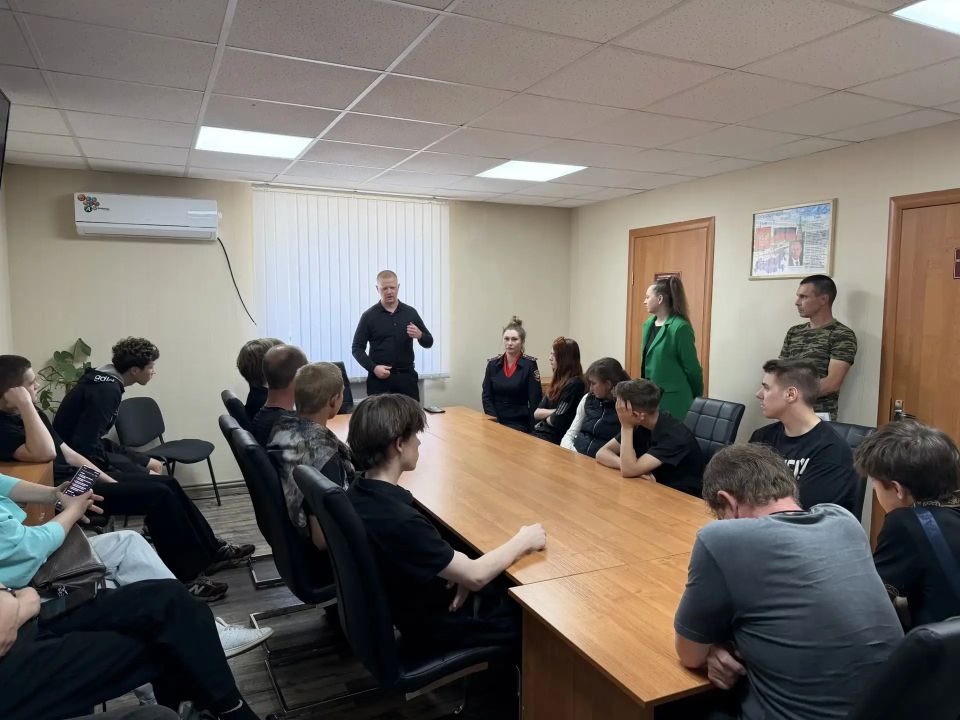 В Краснодоне проведён обучающий семинар по вопросам профилактики экстремизма и терроризма