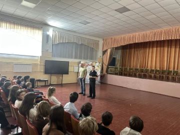 В ГБОУ ЛНР «Краснолучская школа № 29 им. С.Х. Хасанова» прошла профилактическая лекция для школьников