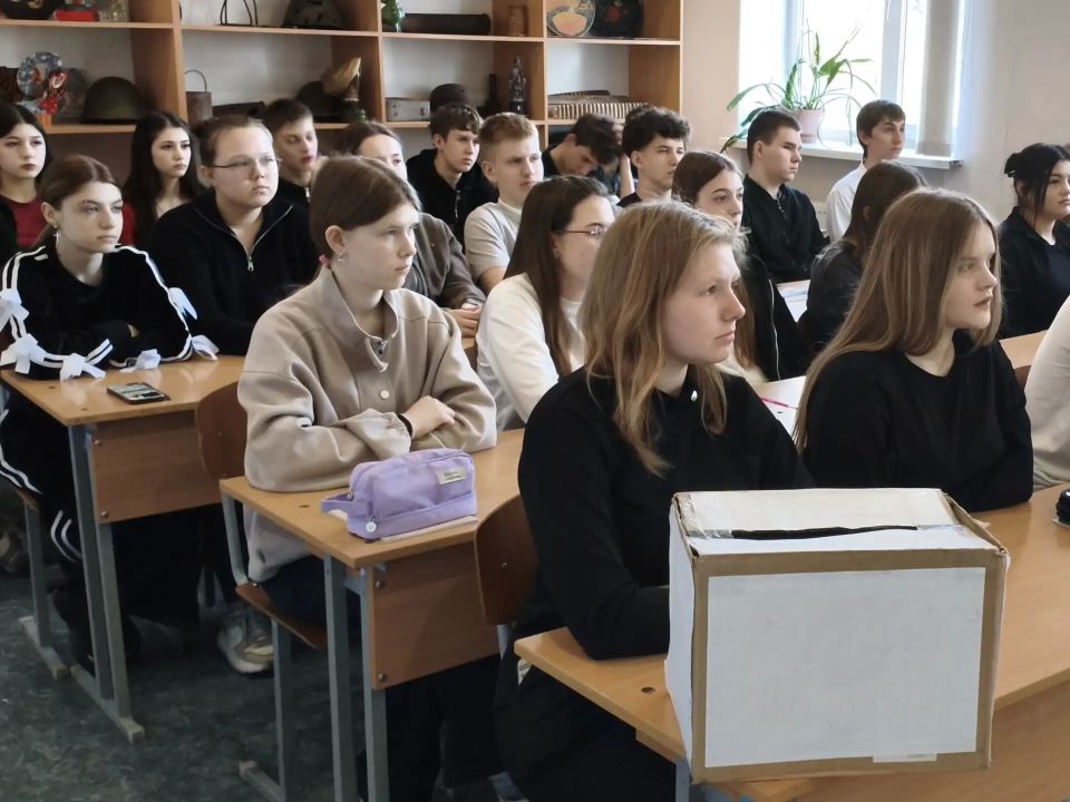 В Антраците прошёл цикл мероприятий ко Дню молодого избирателя В Антраците прошёл цикл мероприятий ко Дню молодого избирателя