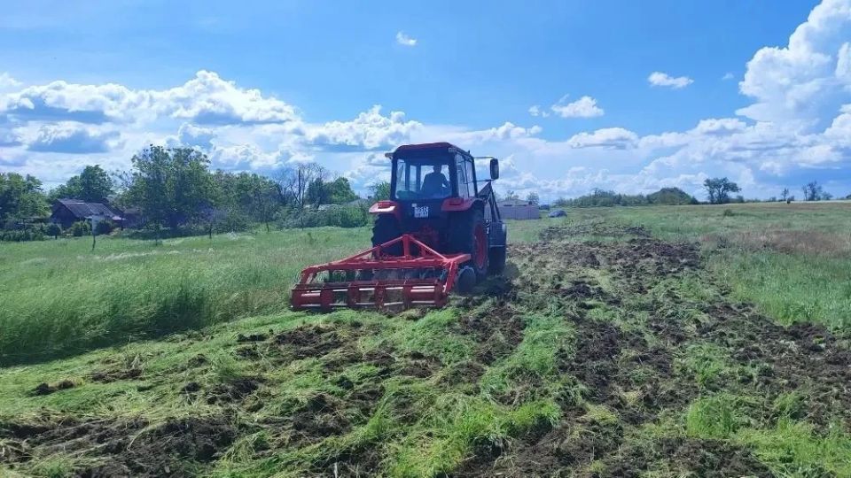 Продолжаем работы по противопожарной опашке — вопрос на личном контроле! Продолжаем работы по противопожарной опашке — вопрос на личном контроле!