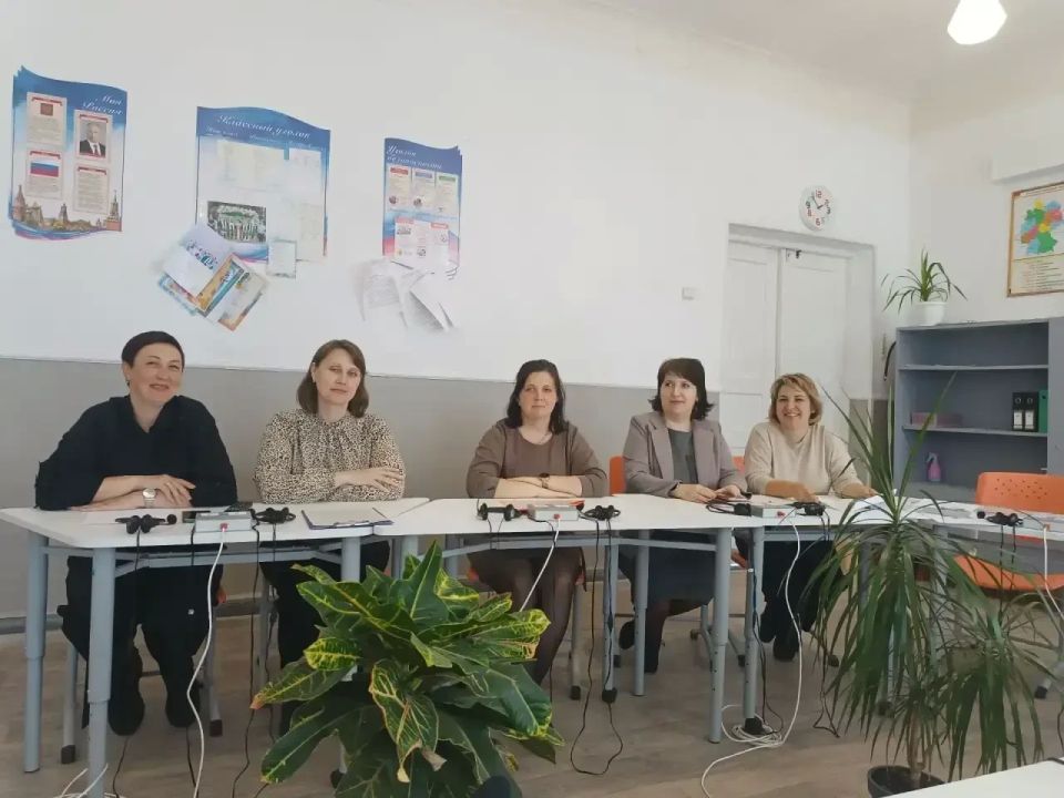 На базе ГБОУ ЛНР «Ясеновская гимназия им. Ю.В. Стеценко» состоялось заседание методического совета На базе ГБОУ ЛНР «Ясеновская гимназия им. Ю.В. Стеценко» состоялось заседание методического совета