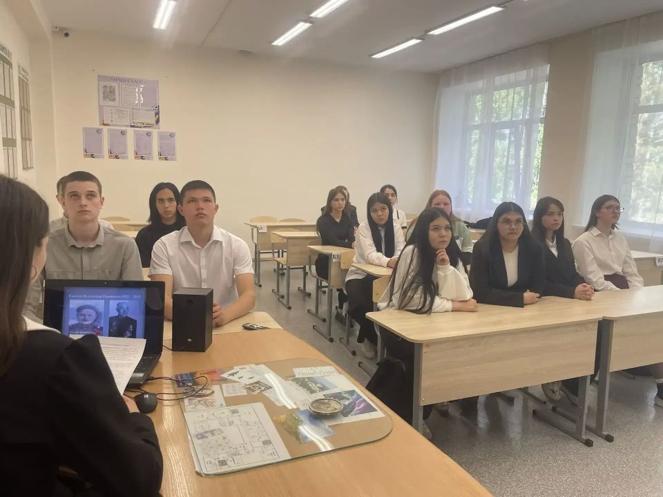 Патриотические встречи объединили перевальчан и оренбуржцев Патриотические встречи объединили перевальчан и оренбуржцев