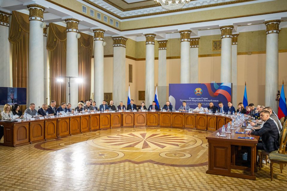 Леонид Пасечник: Сегодня дали старт работе Совета по научно-технологическому развитию нашей республики Леонид Пасечник: Сегодня дали старт работе Совета по научно-технологическому развитию нашей республики
