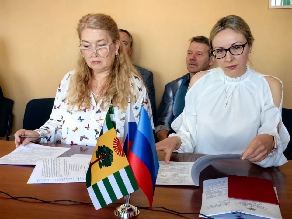 Первый заместитель главы Игорь Шмидт провёл заседание Административной комиссии муниципального образования городской округ города Рубежное Луганской Народной Республики Первый заместитель главы Игорь Шмидт провёл заседание Административной комиссии муниципального образования городской округ города Рубежное Луганской Народной Республики