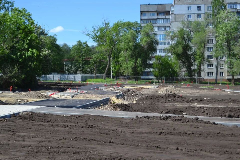В Парке дружбы проверили ход восстановления В Парке дружбы проверили ход восстановления