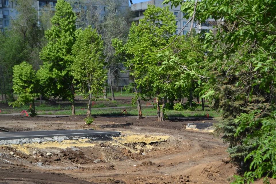В Парке дружбы проверили ход восстановления В Парке дружбы проверили ход восстановления