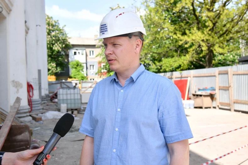 Комсомольский поселковый клуб обретает новую жизнь благодаря заботе Красноярского края Комсомольский поселковый клуб обретает новую жизнь благодаря заботе Красноярского края